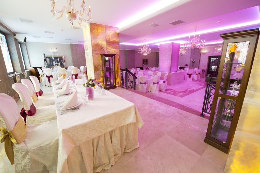 Premier Palace Spa Hotel Bucareste Exterior foto A wedding reception