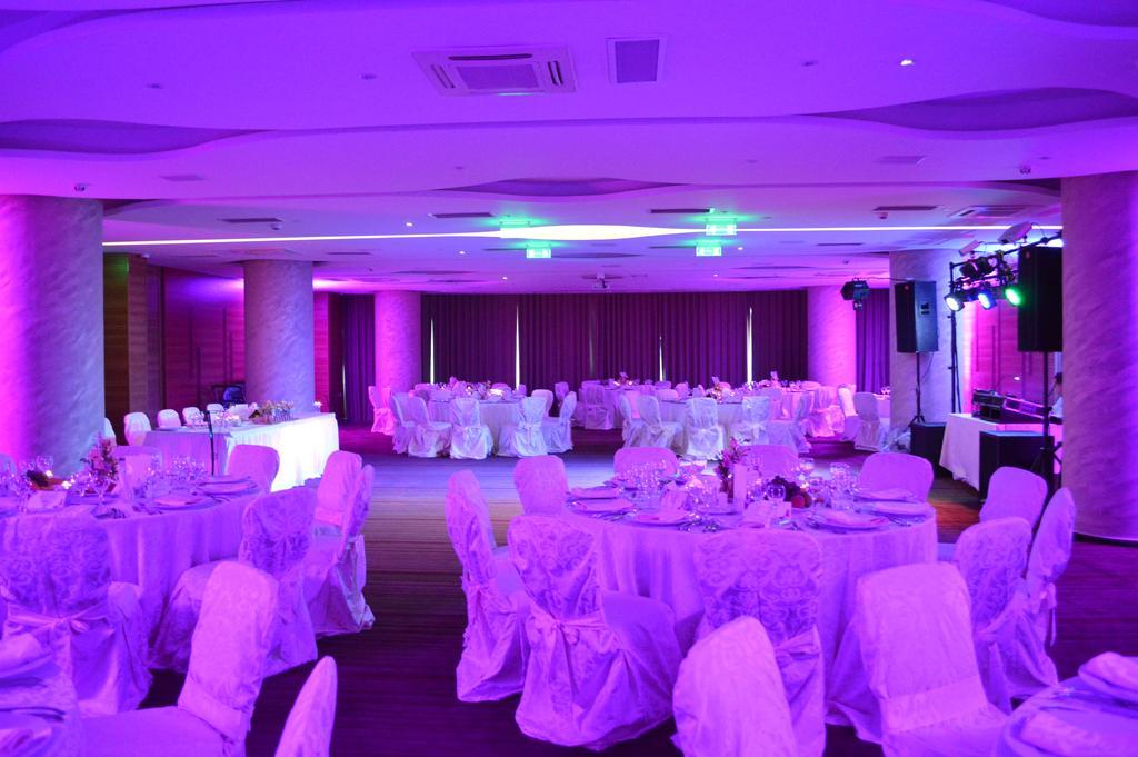 Premier Palace Spa Hotel Bucareste Exterior foto The ballroom